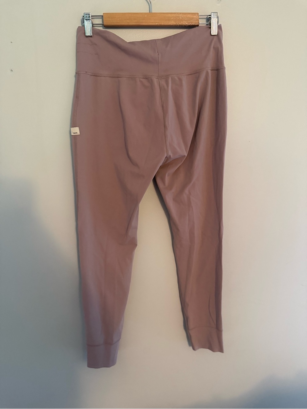Vuori Women’s Large Daily Leggings Pink - Picture 9 of 9